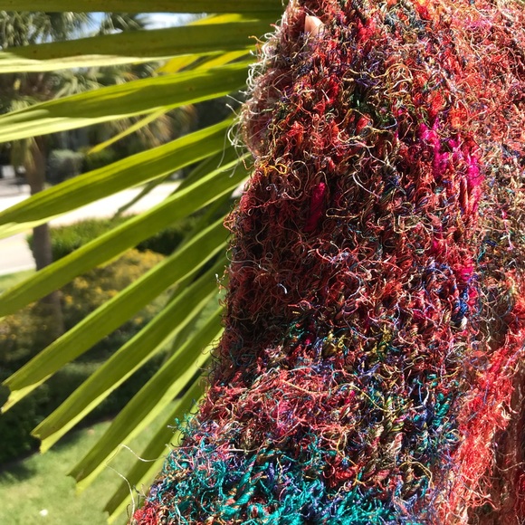 🦄 Silk Knot Winter Scarf from Nepal - Picture 6 of 6